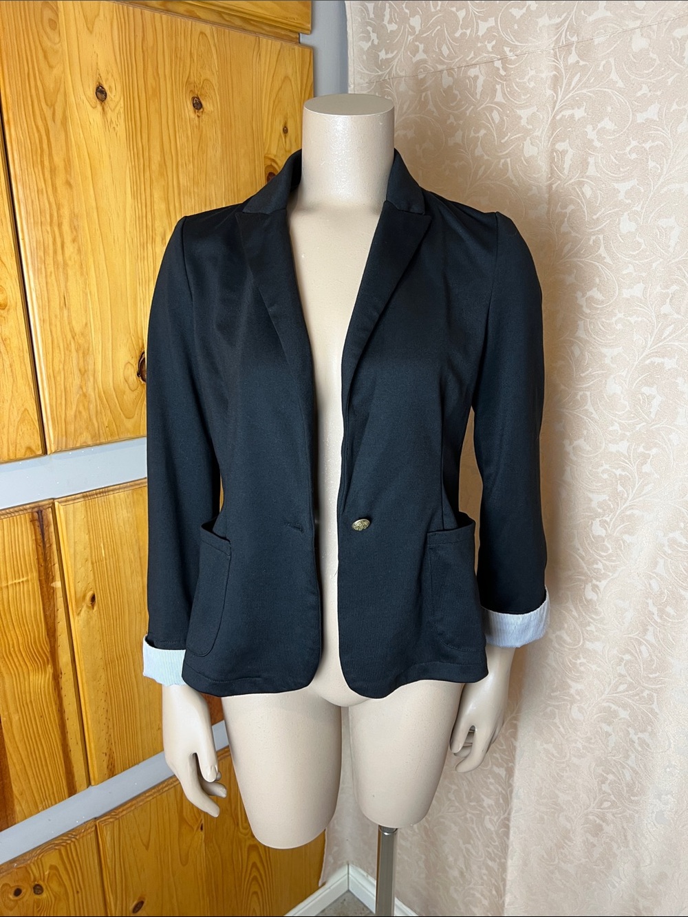 SEDUCTIONS Relaxed Fit Classic Black Single Button Office Blazer - Sz Medium